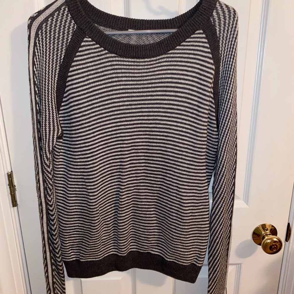 Lululemon sweater